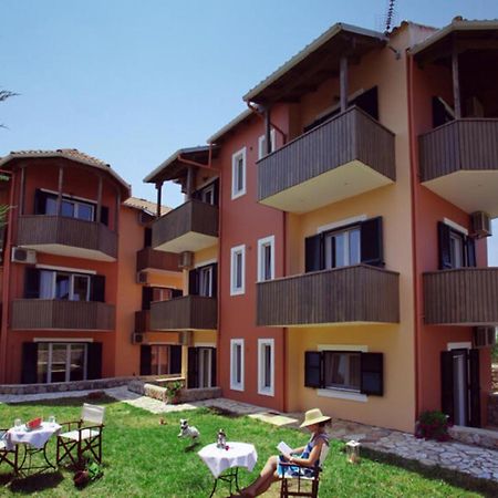 Ferienwohnung Porto Nirikos Lefkada - Private Parking Exterior foto
