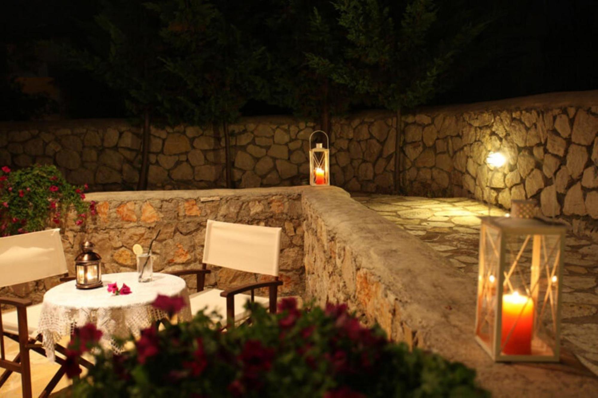 Ferienwohnung Porto Nirikos Lefkada - Private Parking Exterior foto