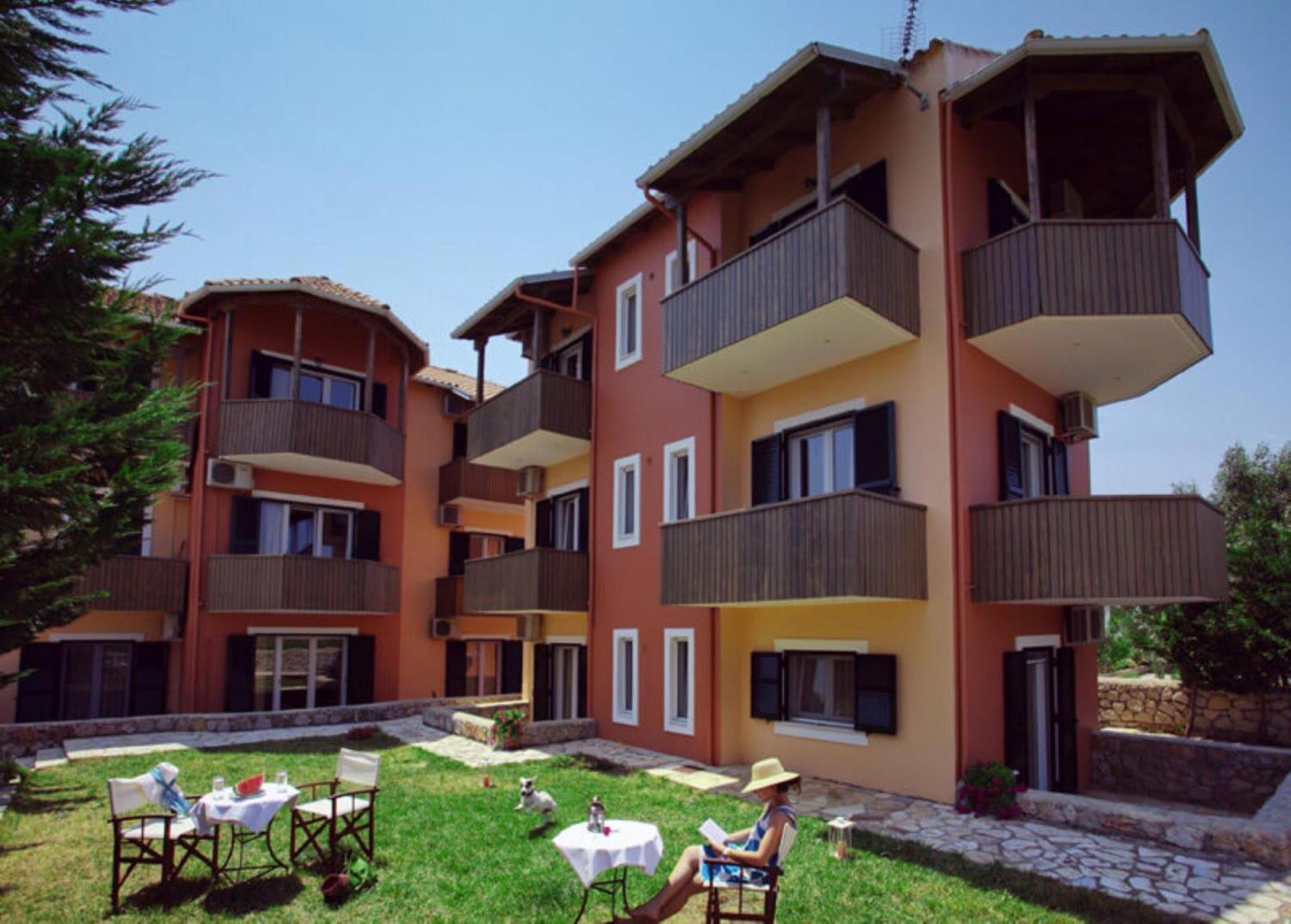 Ferienwohnung Porto Nirikos Lefkada - Private Parking Exterior foto